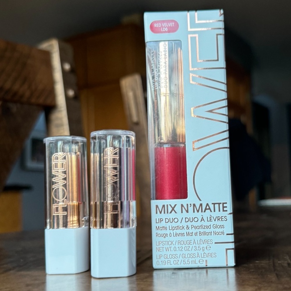 NWT Flower Beauty Lip Bundle!